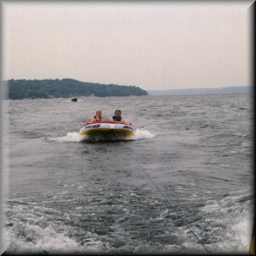 Lumi-Ilie_on_lake___