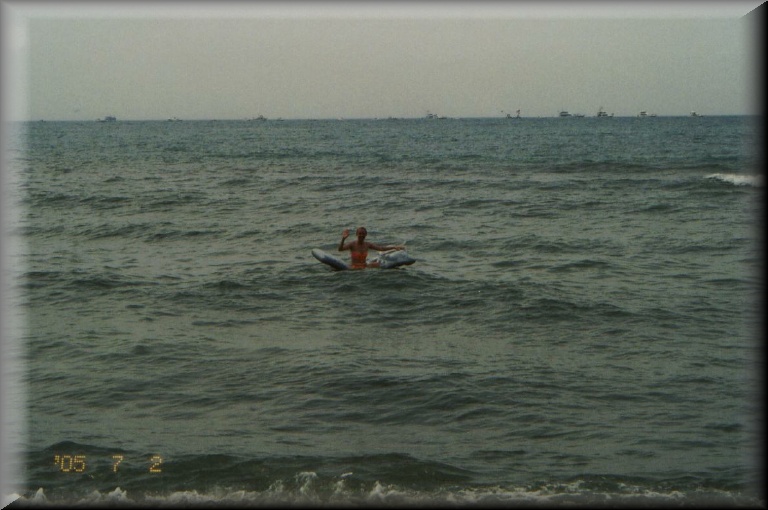 Lumi_at_beach__6_