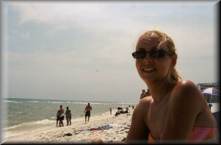 Lumi_at_beach___